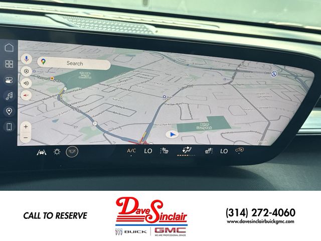 Buick Enclave Vehicle Full-screen Gallery Image 18