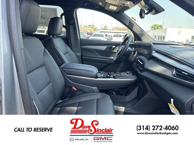 Buick Enclave Vehicle Full-screen Gallery Image 25
