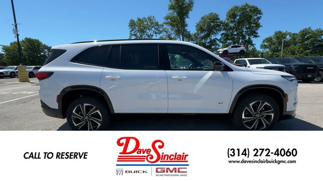 Buick Enclave Vehicle Full-screen Gallery Image 09