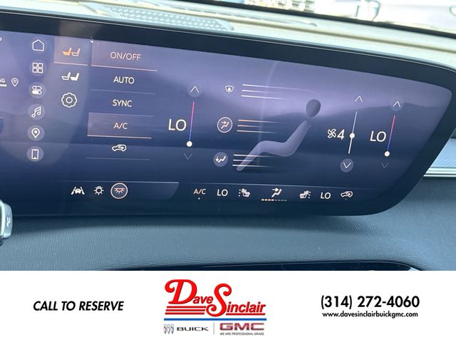 Buick Enclave Vehicle Full-screen Gallery Image 19