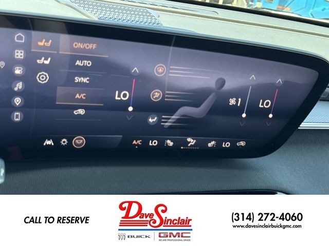 Buick Enclave Vehicle Full-screen Gallery Image 19
