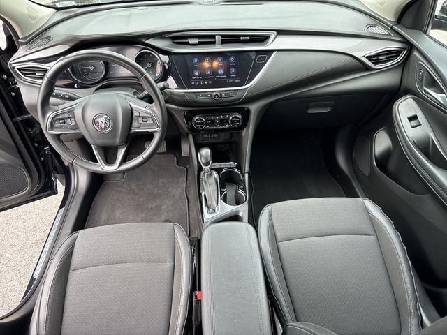 Buick Encore GX Vehicle Full-screen Gallery Image 23