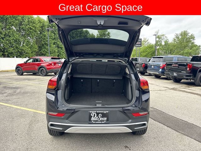 Buick Encore GX Vehicle Full-screen Gallery Image 28