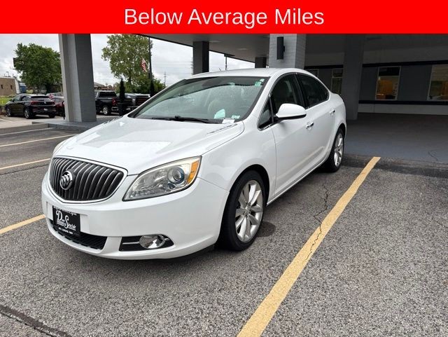 Buick Verano Vehicle Full-screen Gallery Image 02