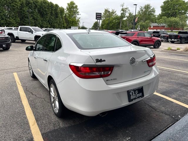 Buick Verano Vehicle Full-screen Gallery Image 09