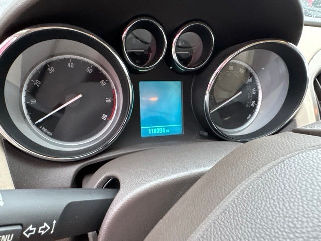 Buick Verano Vehicle Full-screen Gallery Image 14