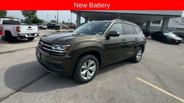 Volkswagen Atlas Vehicle Full-screen Gallery Image 05