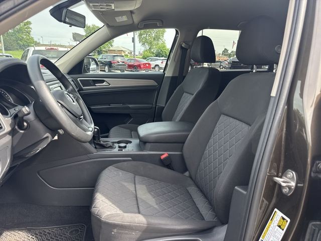 Volkswagen Atlas Vehicle Full-screen Gallery Image 22