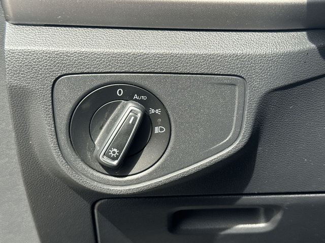 Volkswagen Atlas Vehicle Full-screen Gallery Image 37