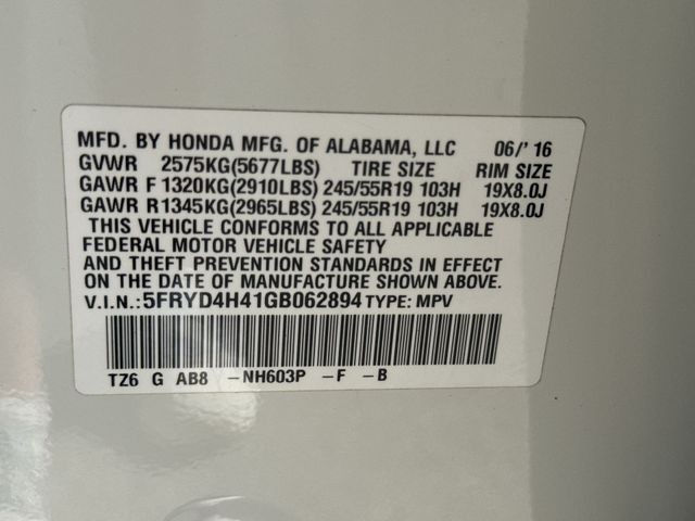 Acura MDX Vehicle Full-screen Gallery Image 35
