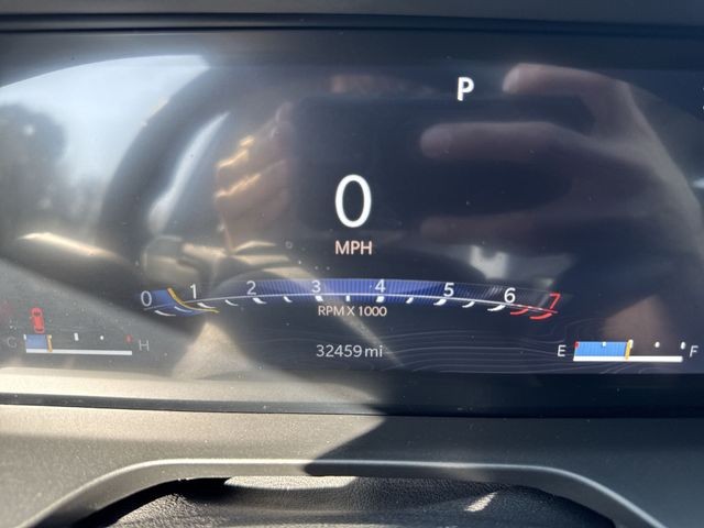 Jeep Grand Cherokee L Vehicle Full-screen Gallery Image 15