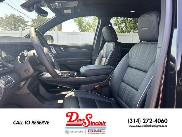 Buick Enclave Vehicle Full-screen Gallery Image 11