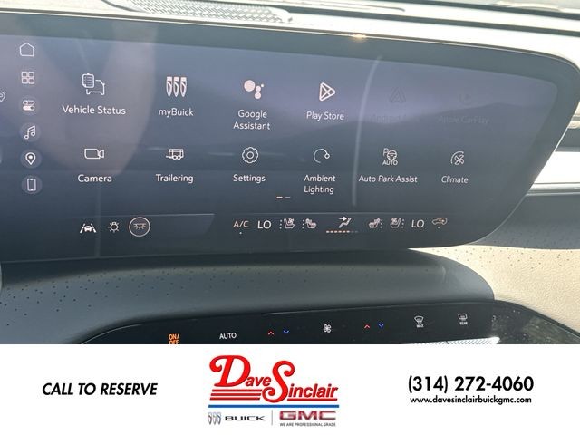 Buick Enclave Vehicle Full-screen Gallery Image 16