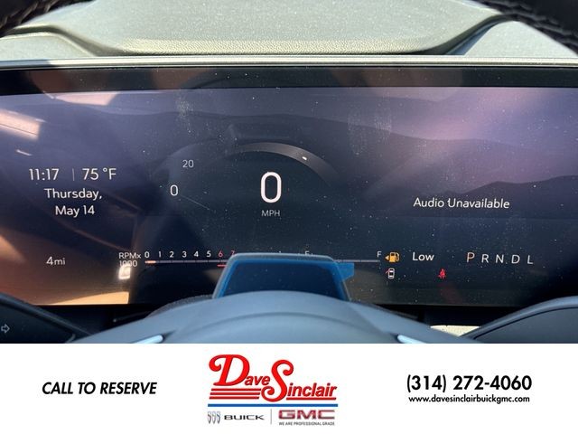 Buick Enclave Vehicle Full-screen Gallery Image 15