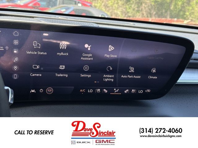 Buick Enclave Vehicle Full-screen Gallery Image 16