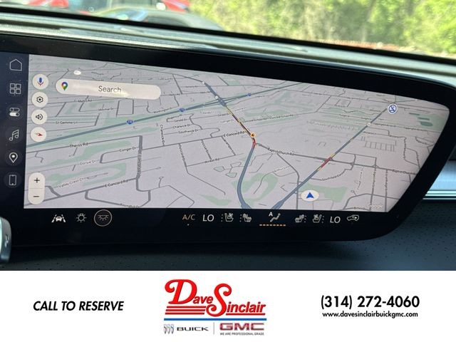 Buick Enclave Vehicle Full-screen Gallery Image 18