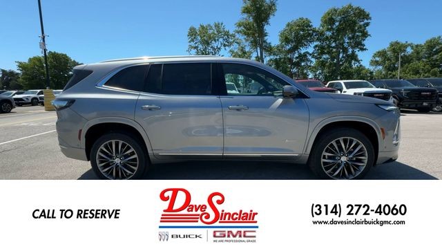 Buick Enclave Vehicle Full-screen Gallery Image 09