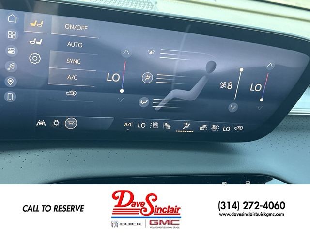 Buick Enclave Vehicle Full-screen Gallery Image 19