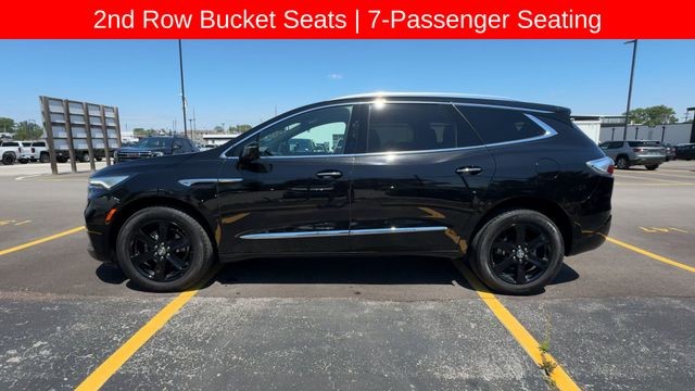 Buick Enclave Vehicle Full-screen Gallery Image 06