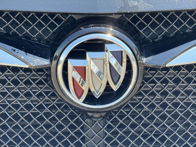 Buick Enclave Vehicle Full-screen Gallery Image 35