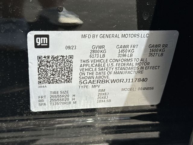 Buick Enclave Vehicle Full-screen Gallery Image 38