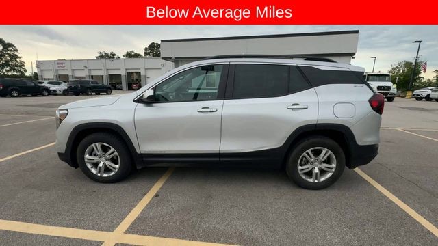 GMC Terrain Vehicle Full-screen Gallery Image 06