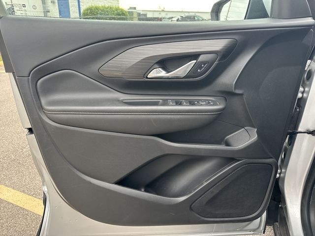 GMC Terrain Vehicle Full-screen Gallery Image 26
