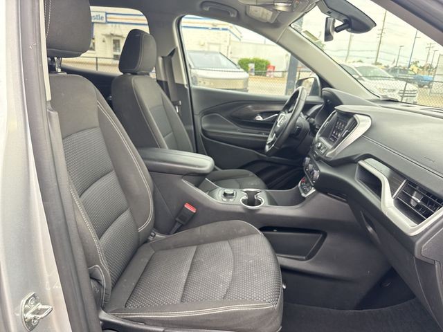 GMC Terrain Vehicle Full-screen Gallery Image 31