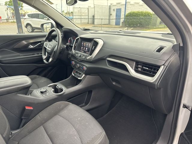 GMC Terrain Vehicle Full-screen Gallery Image 32