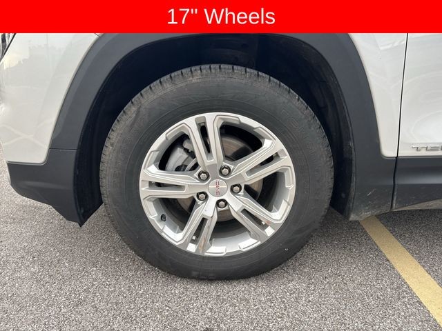 GMC Terrain Vehicle Full-screen Gallery Image 36