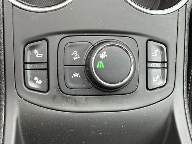 GMC Terrain Vehicle Full-screen Gallery Image 38