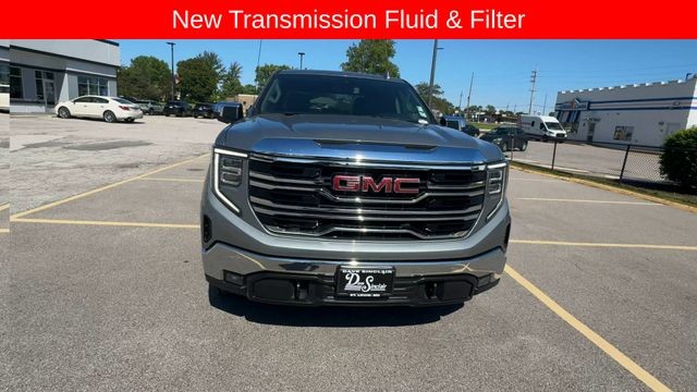 GMC Sierra 1500 Vehicle Full-screen Gallery Image 03