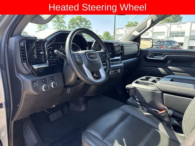 GMC Sierra 1500 Vehicle Full-screen Gallery Image 13