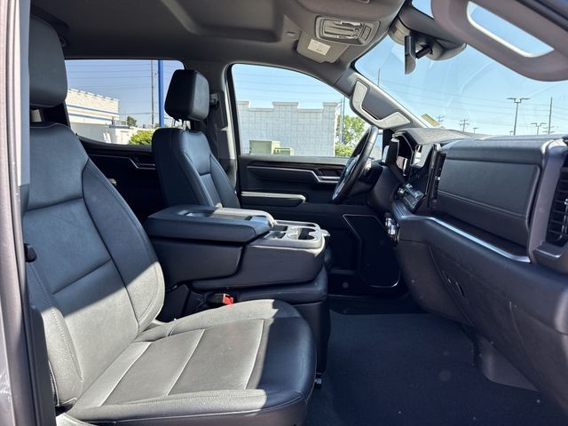 GMC Sierra 1500 Vehicle Full-screen Gallery Image 32