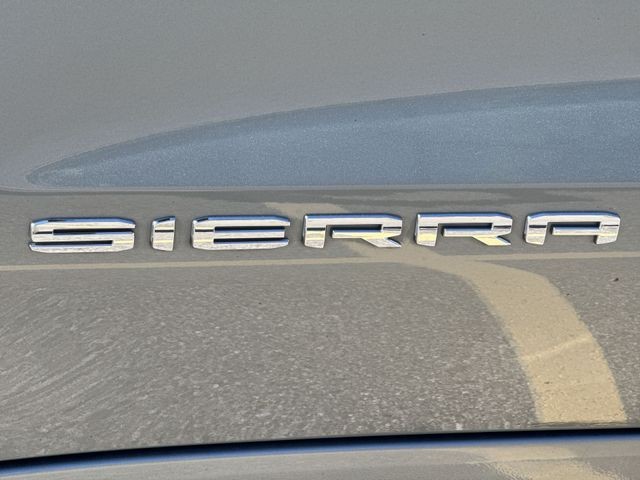 GMC Sierra 1500 Vehicle Full-screen Gallery Image 36