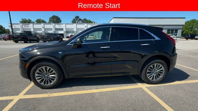 Cadillac XT4 Vehicle Full-screen Gallery Image 06