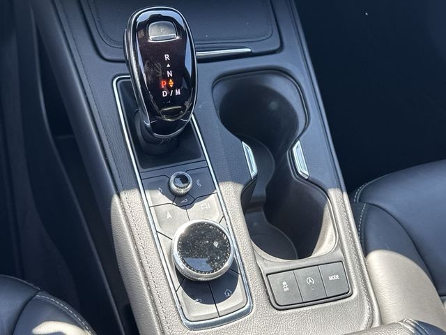 Cadillac XT4 Vehicle Full-screen Gallery Image 20