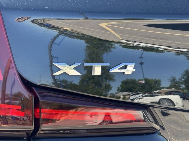 Cadillac XT4 Vehicle Full-screen Gallery Image 36