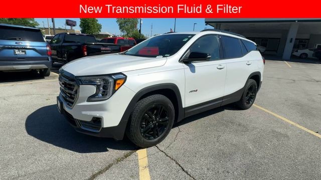 GMC Terrain Vehicle Full-screen Gallery Image 05