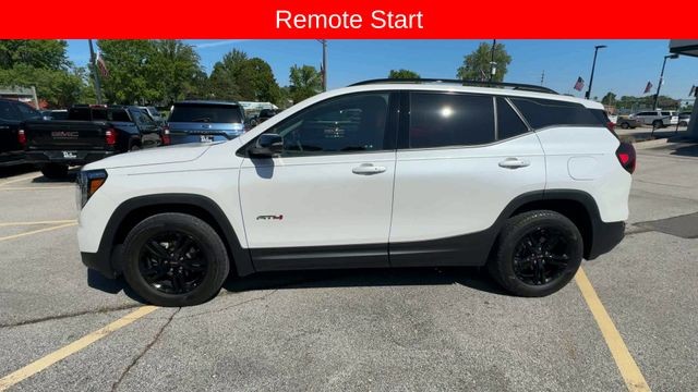 GMC Terrain Vehicle Full-screen Gallery Image 06