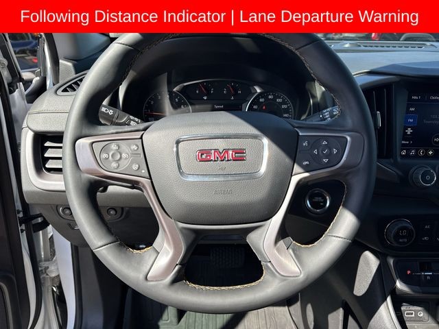 GMC Terrain Vehicle Full-screen Gallery Image 14
