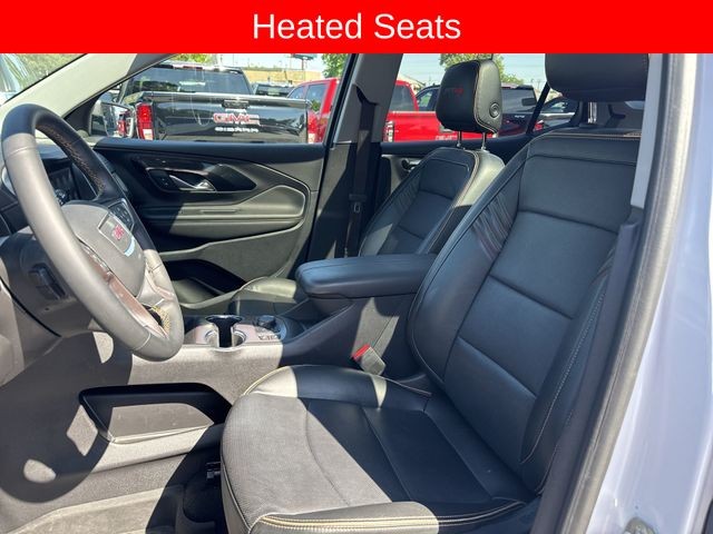 GMC Terrain Vehicle Full-screen Gallery Image 23