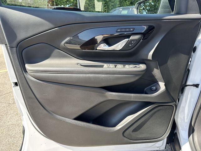 GMC Terrain Vehicle Full-screen Gallery Image 26