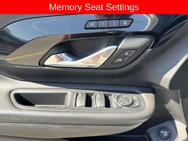 GMC Terrain Vehicle Full-screen Gallery Image 27