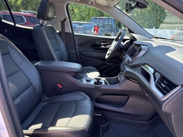 GMC Terrain Vehicle Full-screen Gallery Image 32
