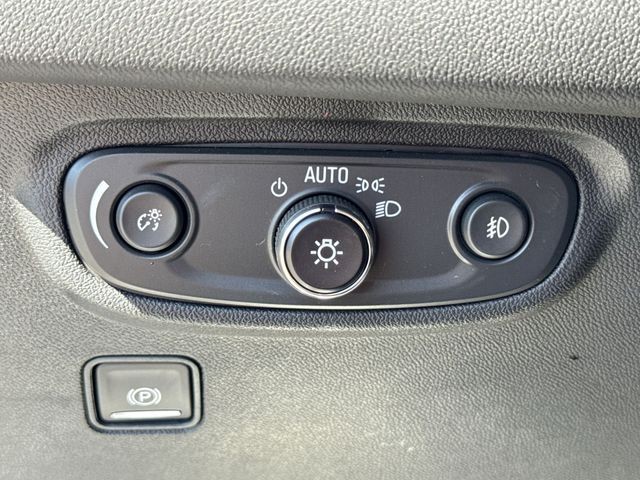 GMC Terrain Vehicle Full-screen Gallery Image 39