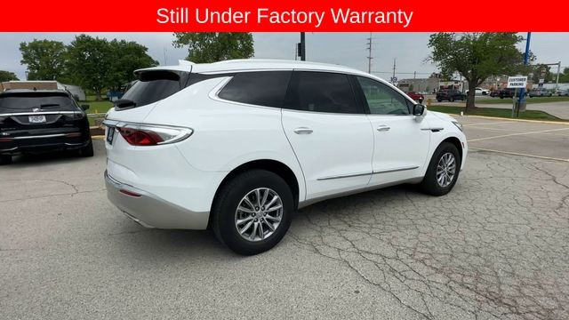 Buick Enclave Vehicle Full-screen Gallery Image 10
