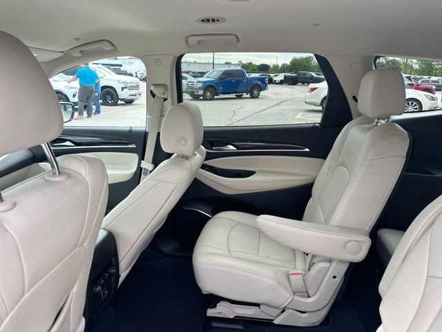 Buick Enclave Vehicle Full-screen Gallery Image 15