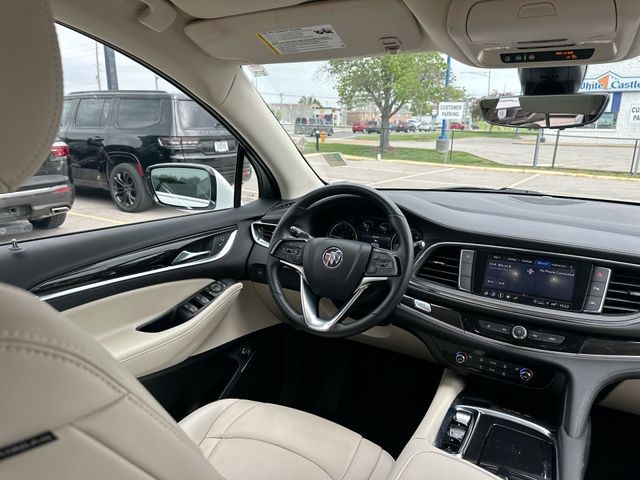 Buick Enclave Vehicle Full-screen Gallery Image 21