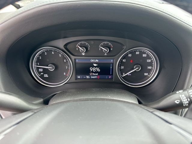 Buick Enclave Vehicle Full-screen Gallery Image 23